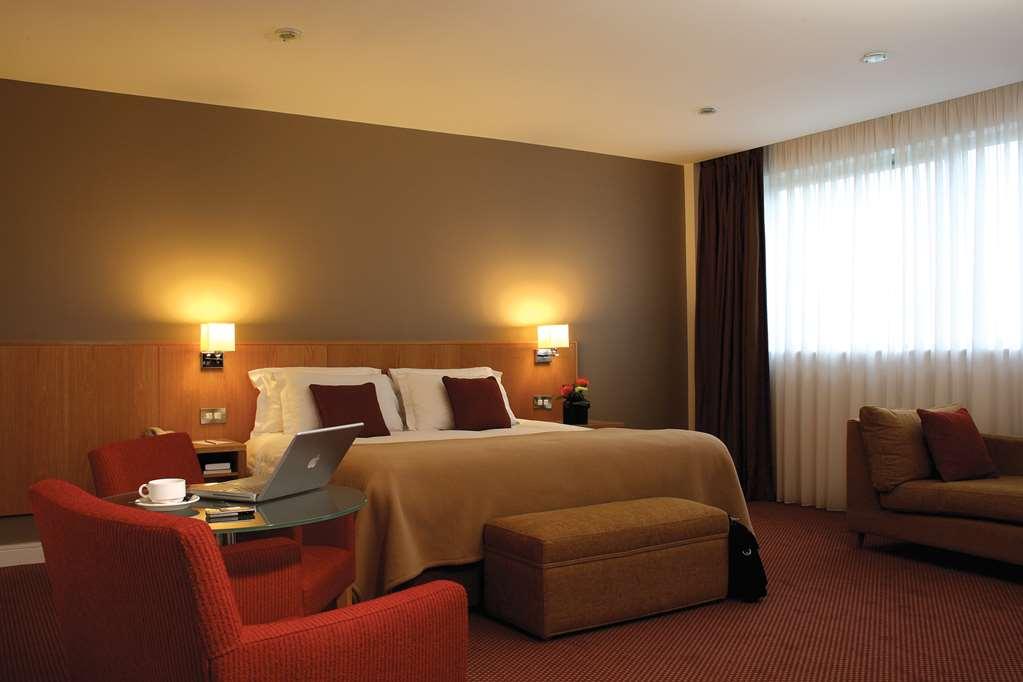 City North Hotel And Conference Centre Gormanston Room photo